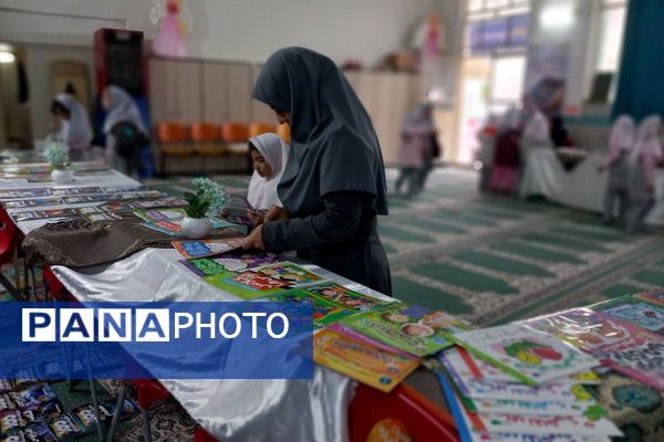 عطر علم و دانش در نمازخانه شهید جوادسرافراز اسلامشهر