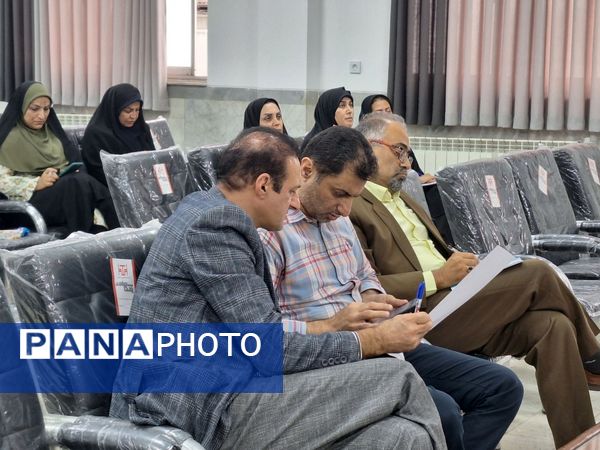 جلسه فصلی مدیران دوره اول متوسطه قائمشهر