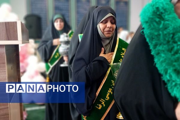  جشن پدر و دختری در دبستان مالک اشتر ملارد در دهه کرامت پیوند مهر را طنین انداز کرد 