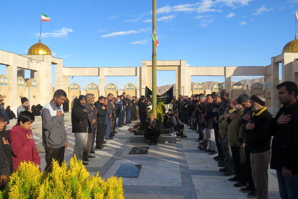 اجتماع و دسته روی عزاداران علوی در شهر درق برگزار شد