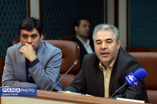 نشست خبری وزیر میراث فرهنگی، گردشگری و صنایع دستی و معاونان وزارتخانه با اصحاب رسانه