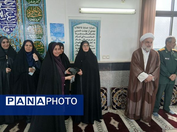 همایش کوهپیمایی کارکنان آموزش و پرورش گیلان 