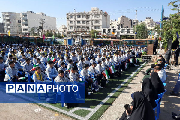 نواختن زنگ مهر در مدرسه هیات امنایی رازی ناحیه ۴ شیراز 