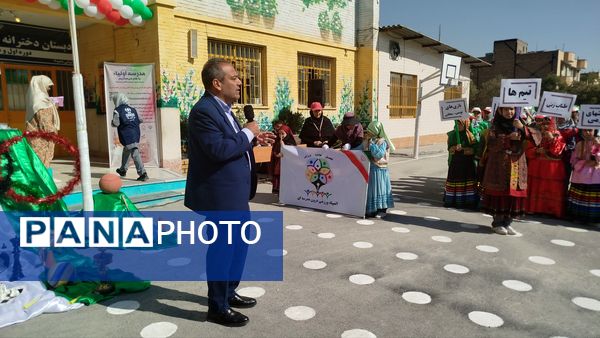 مشعل المپیاد ورزشی ناحیه ۷ در دبستان شهدای راه آهن روشن شد