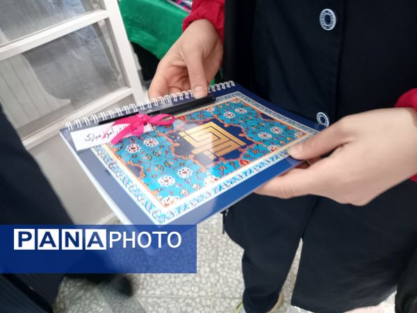 مراسم روز دانش آموز و ایام فاطمیه در دبیرستان حضرت خدیجه (س)جعفریه قم 