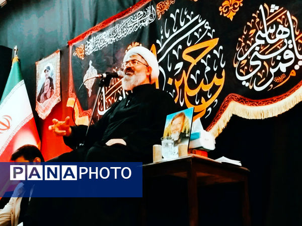 امام جمعه کاشمر در جمع عزاداران خانگی