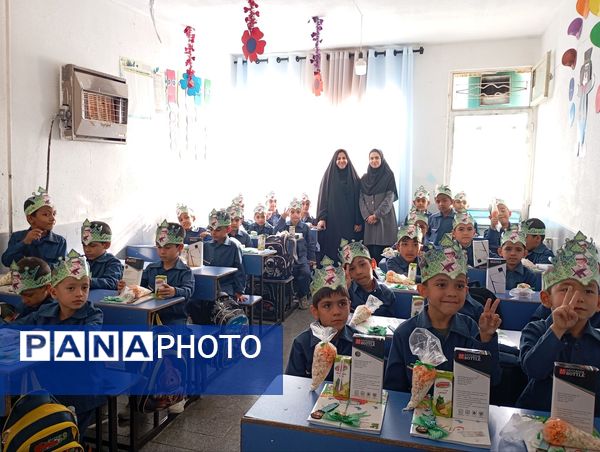 جشن قرآن در دبستان حاج محمد عجب شیر 