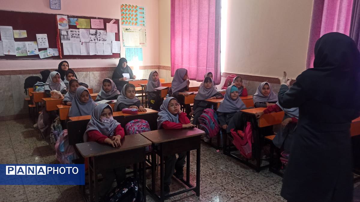 آموزش پدافند غیرعامل در دبستان نیایش