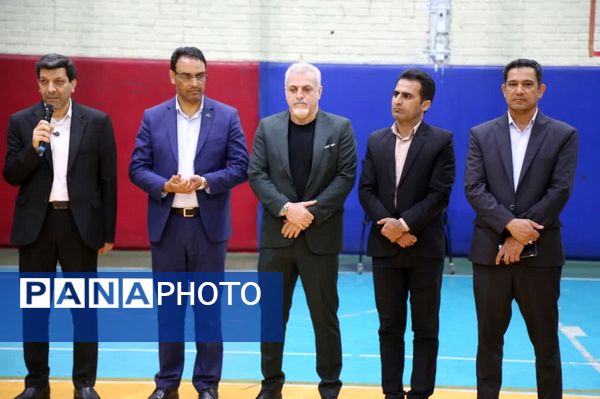 پایان اردوی انتخابی تیم ملی والیبال دانشآموزی دختران و پسران در خوزستان