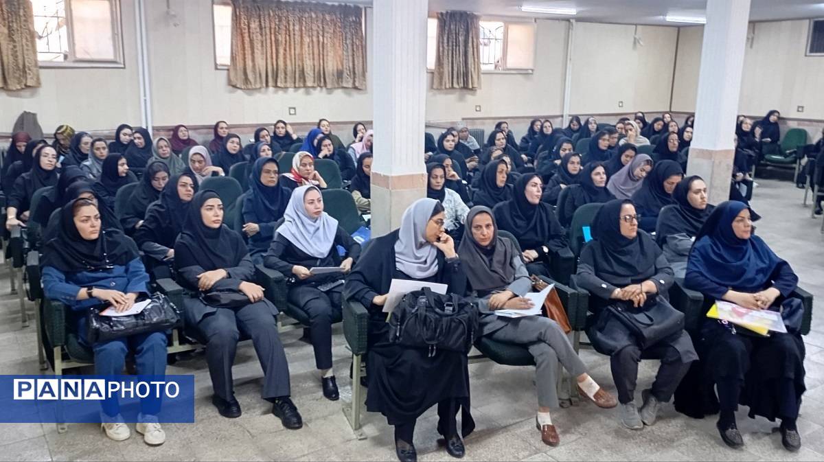 همایش تخصصی معماران آینده در آموزش و پرورش ناحیه 2 کرج و شهرستان فردیس
