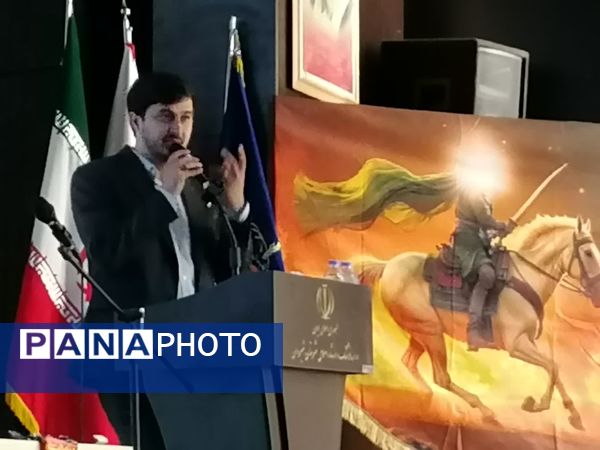 برگزاری یادواره شهدای فرهنگی و دانش‌آموزی در سالن غدیر شهرستان شیروان
