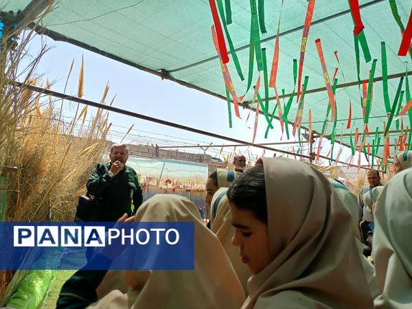 بازدید دانش آموزان دبستان سمیه از کنگره ملی شهید مدرس