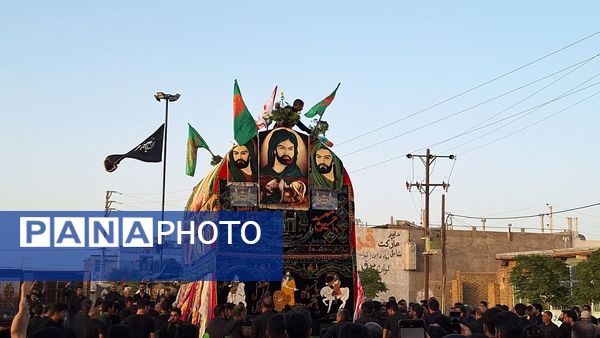 شکوه نخل‌گردانی در گناباد؛ تصویری از عشق و ارادت در محرم