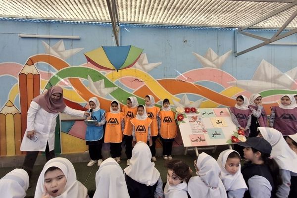 انتخابات سفیران بهداشت در دبستان آوا