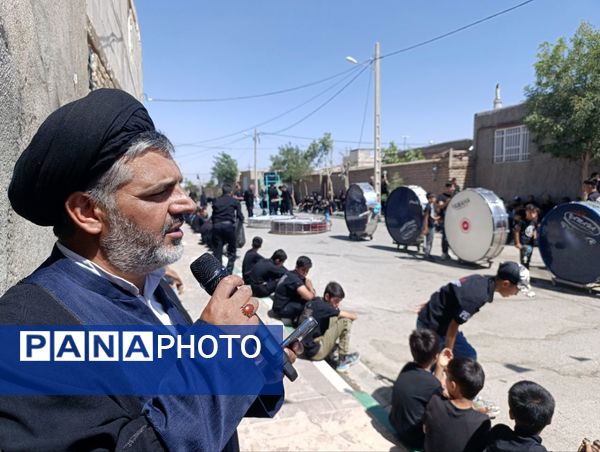 مراسم سنتی هیات ثامن الائمه روستای سلطان آباد نمک