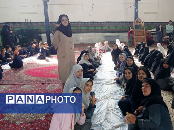 شادی‌ و‌ امید‌ در‌ دبستان‌ شهید‌ دیالمه‌ به‌ مناسبت‌ روز‌ جهانی‌ کودک‌