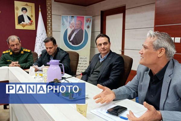 جلسه شورای آموزش‌و‌پرورش شهرستان ملارد