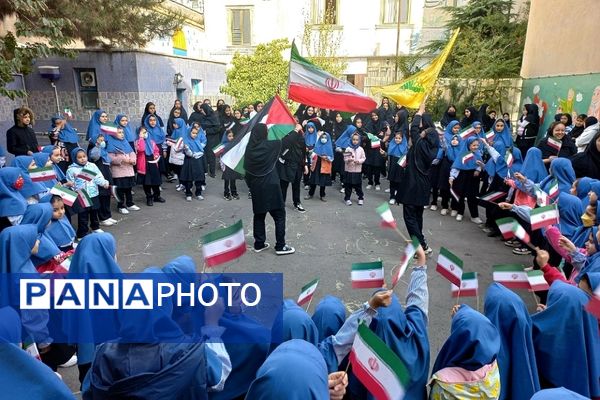 برپایی جشن وعده صادق۲ در مدارس رودهن 