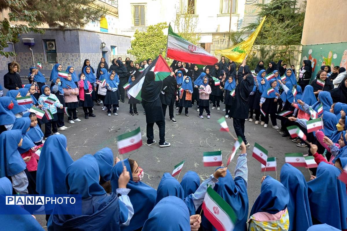 برپایی جشن وعده صادق۲ در مدارس رودهن 