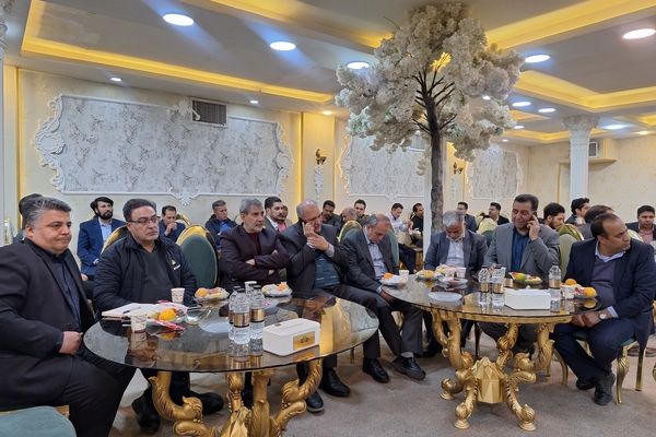 نشست مدیران مدارس ناحیه 4 اصفهان 