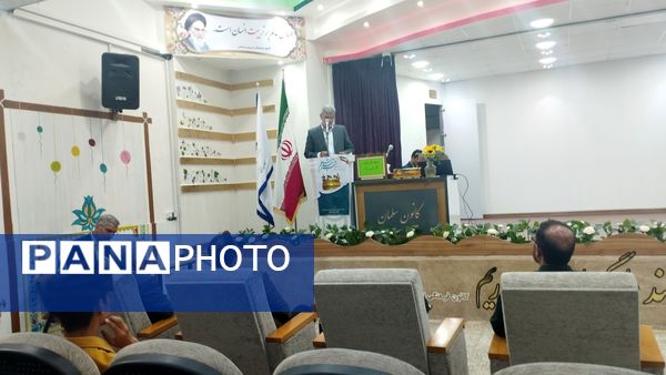 برگزاری برنامه شب شعر در شهرستان خلیل‌آباد