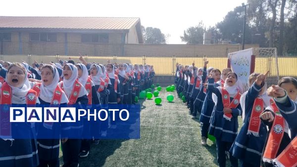 برگزاری همایش دانش‌آموزان پیشتاز منطقه ۱۰