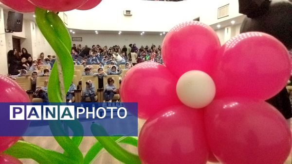 برگزاری جشن غنچه‌ها در سالن ارشاد شهرستان سملقان