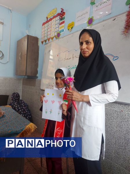 گرامیداشت روز سفیدپوشان در دبستان شهید علی رضایی