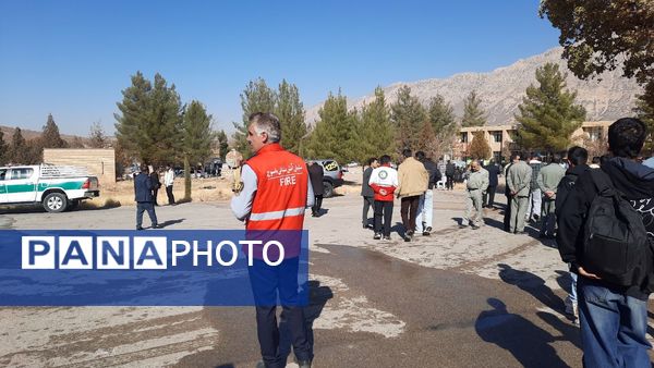 مانور سراسری زلزله در دبیرستان  پسرانه عشایر یاسوج 