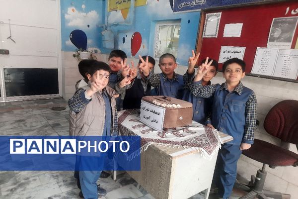 انتخابات شورای دانش‌آموزی در دبستان سعدی