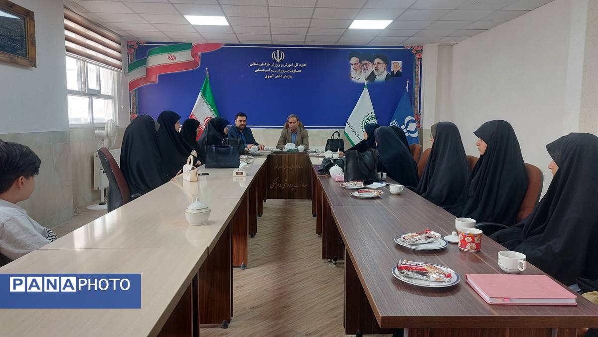 نشست «نقش دانشآموزان در دشمنشناسی و یهودستیزی» در سازمان دانشآموزی استان خراسان شمالی