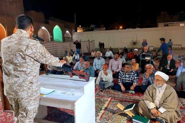  کارگاه تخصصی سلاح‌شناسی سنگین در مسجد جامع کاشمر همزمان با هفته دفاع مقدس