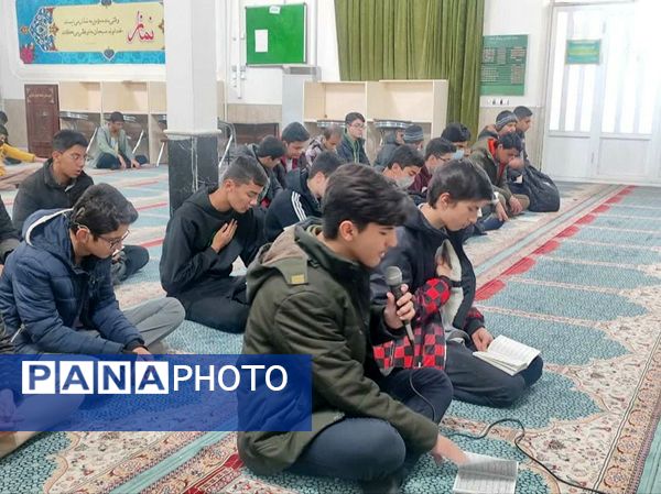 جشن میلاد حضرت فاطمه زهرا ( س) در دبیرستان شاهد ابوذر غفاری نیشابور 