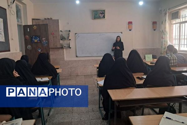 برگزاری کارگاه توانمندسازی نیروی انسانی طرح توانا ویژه نومعلمان در ناحیه یک شهرری