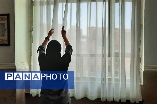 غبارروبی و آماده سازی نمازخانه‌های مدارس پردیس