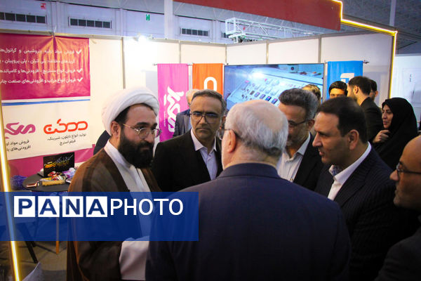 آغاز به‌کار نمایشگاه نوآوری و فناوری کاشان با ارائه دستاوردهای دانش‌آموزی