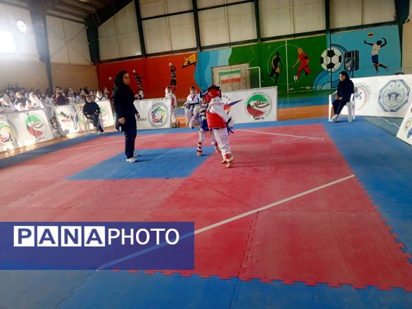 برگزاری مسابقات تکواندو در فاروج