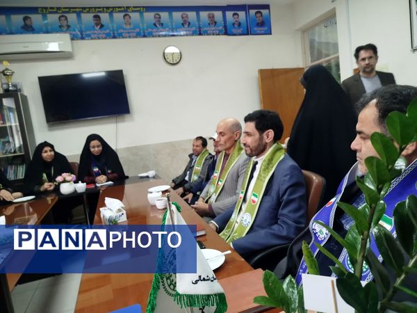 دیدار رئیس سازمان دانش‌آموزی شهرستان فاروج با مدیر جدید آموزش و پرورش این شهر