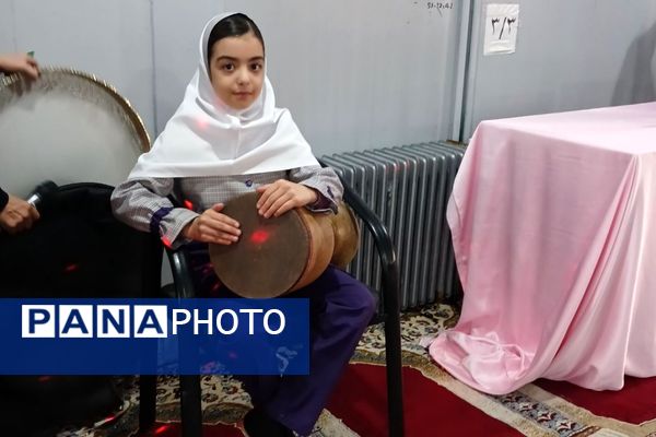 گرامیداشت میلاد حضرت زهرا (س) در دبستان فرزانگان رباط‌کریم