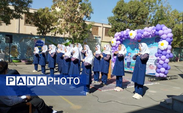 مراسم جشن شکوفه‌ها در ناحیه یک زنجان