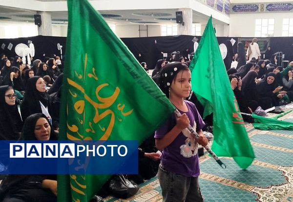 همایش مدافعان حریم خانواده در لردگان 