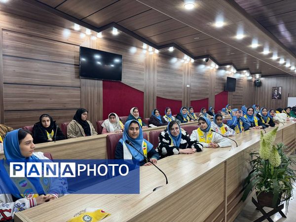 سفری هیجان انگیز به دنیایی تمشک با دختران ملارد 