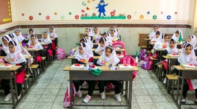 ثبت‌‌‌نام مدارس شاهد در شهرستان میناب آغاز شد