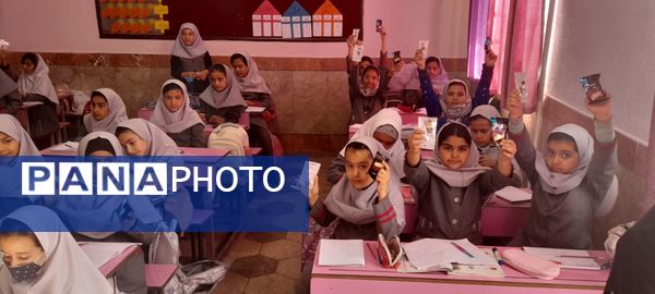 جشن شادی در دبستان نیایش