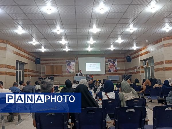 دومین کارگاه روانشناسی برای تربیت نسل فردا در حاجی‌آباد