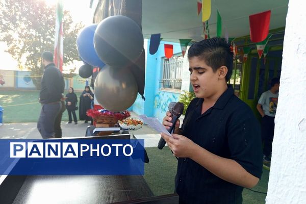 طنین نوای عشق و عزا؛ مراسم عزاداری دهه دوم فاطمیه در مدارس بهارستان‌دو