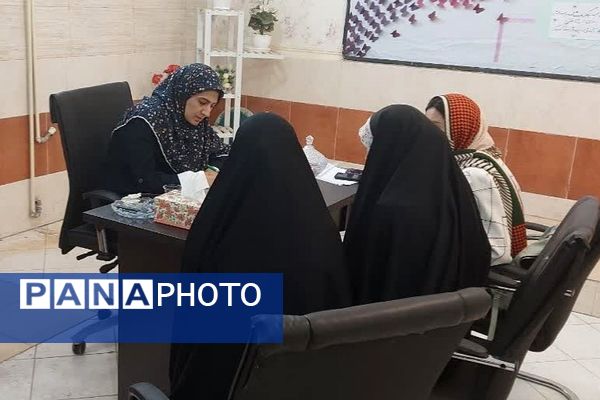 فعالیت مرکز انتخاب رشته کنکور رهمنون اداره آموزش و پرورش کهریزک