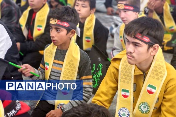 گرامیداشت ایام فاطمیه و هفته بسیج در مدرسه شهید همت؛ ادای احترام به فرهنگ ایثار و معلم شهید احمدرضا کمانی 