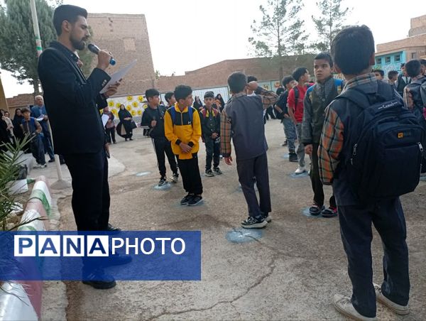 آغاز بازگشایی مدارس و شور و حال دانش آموزان دبستان شهید پسندیده فدافن در نخستین روز پاییز