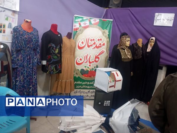 بازدید دانش آموزان هنرستان شهیدشهیدی از نمایشگاه پژوهش و فناوری در خلیل آباد 